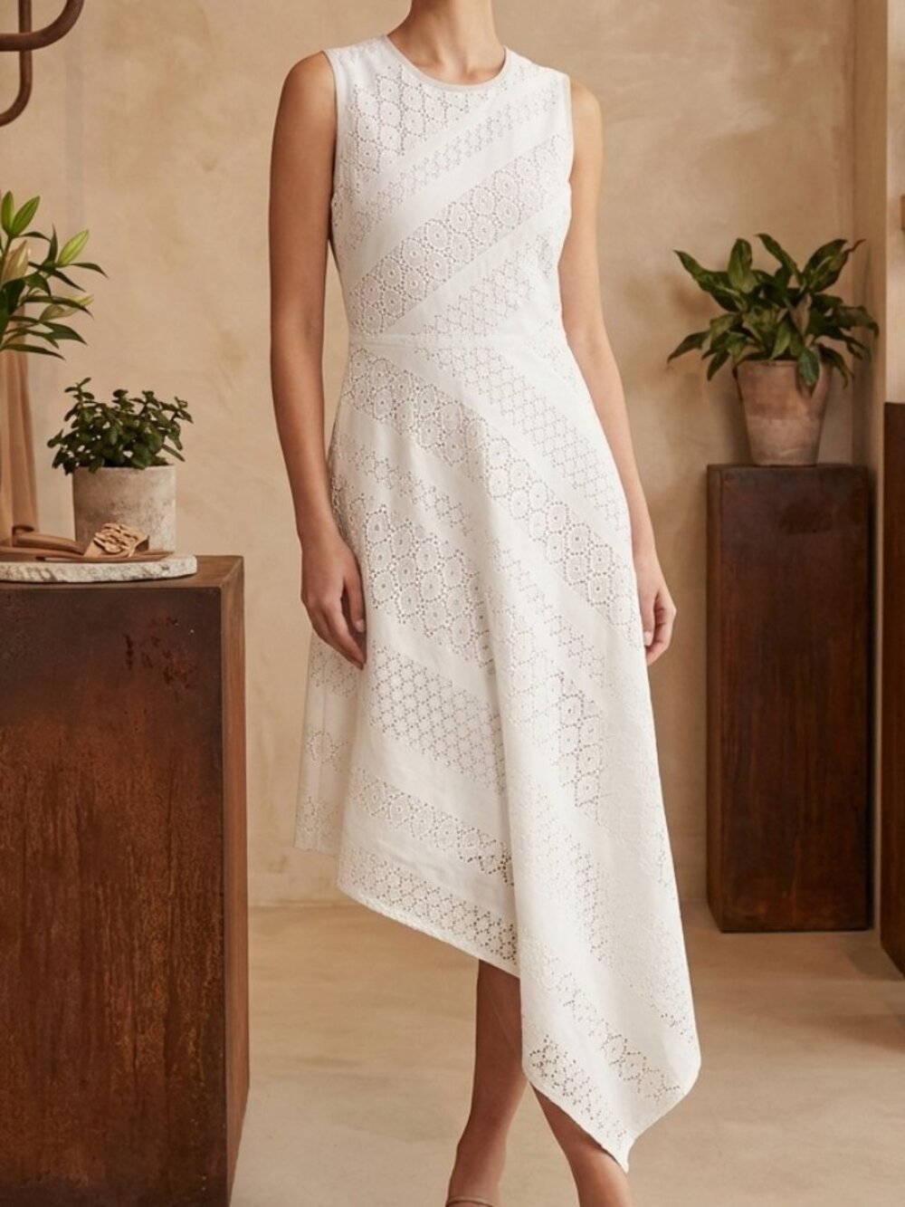 Asymmetric Eyelet‎ Lace BCBGMAXAZRIA White Fit-Flare Midi Dress Size XXS